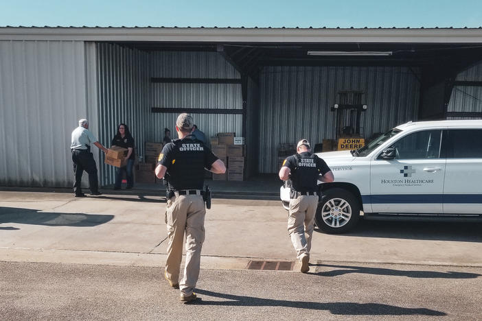 DCS Officers Helping w/ COVID-19
